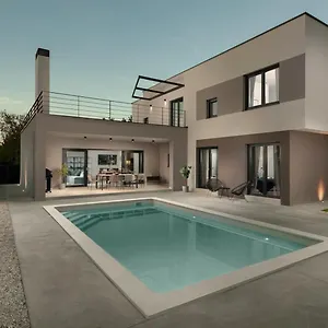 Villa 45, Vodnjan